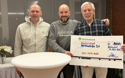 Alexander Ristow übergibt großzügige Spende für den Heikendorfer Sportverein